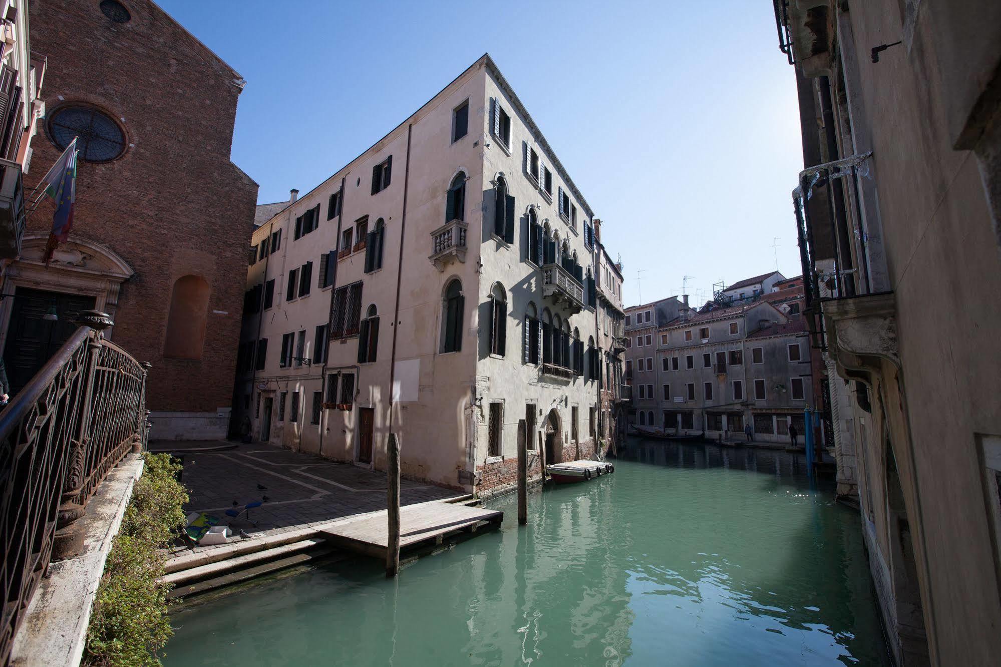 Ca' Foscolo 2* Venise